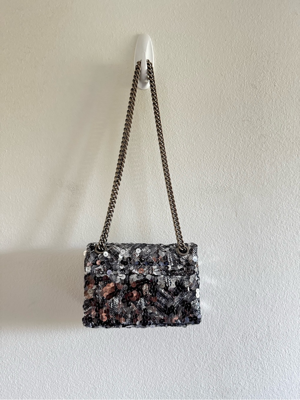 Kurt Geiger London Silver Sequin Chain Brixton Convertible Shoulder Bag - Picture 3 of 9